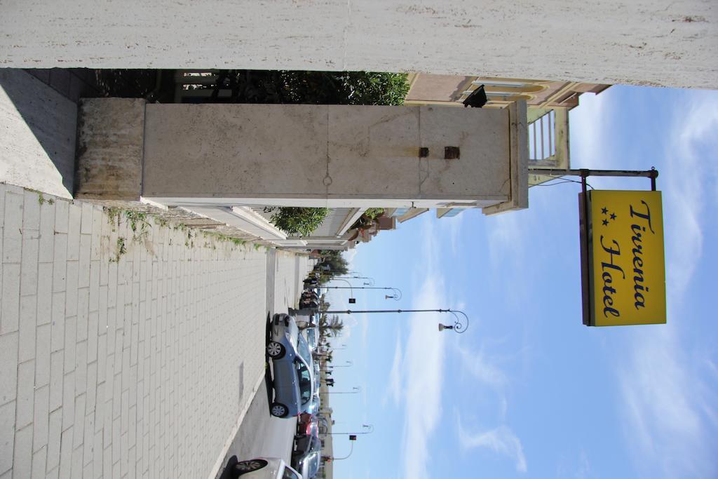 Hotel Tirrenia Lido di Ostia Exterior foto